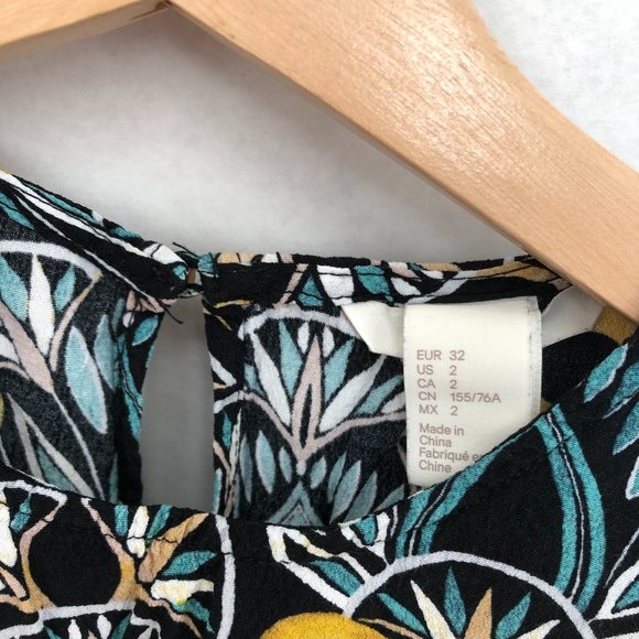 H&M tribal print short sleeve top size 2 - Picture 4 of 5